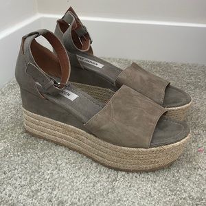 Steve Madden wedge/platform sandal
